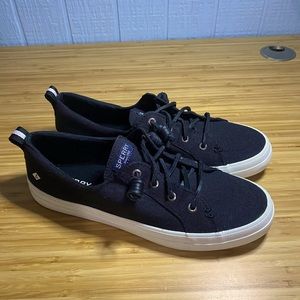 Never worn Sperry Crest Vibe women’s size: 10